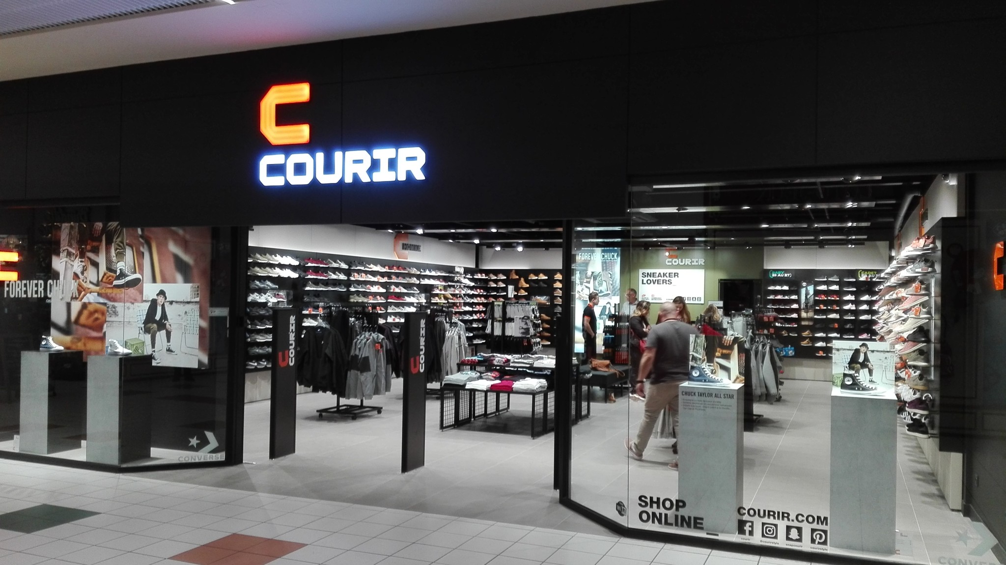 magasin de chaussures courir